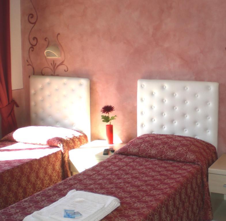Hotel Romagna Cesena Phòng bức ảnh